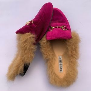Mule slippers with fur detail